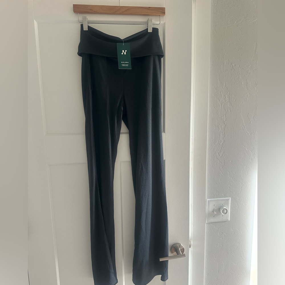 Halara High Waisted Fold over Leggings - Picture 10 of 14